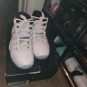 Jordan 11 legend blue